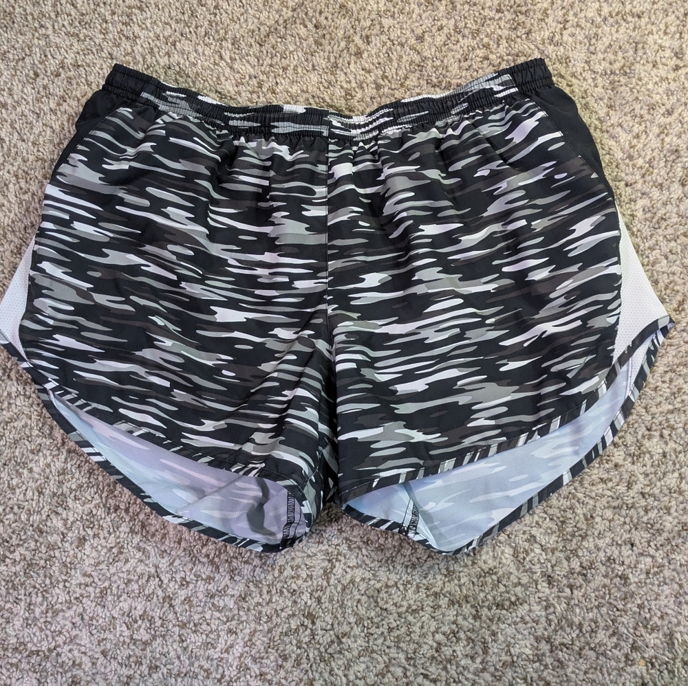 NIKE Running Dri- Fit shorts